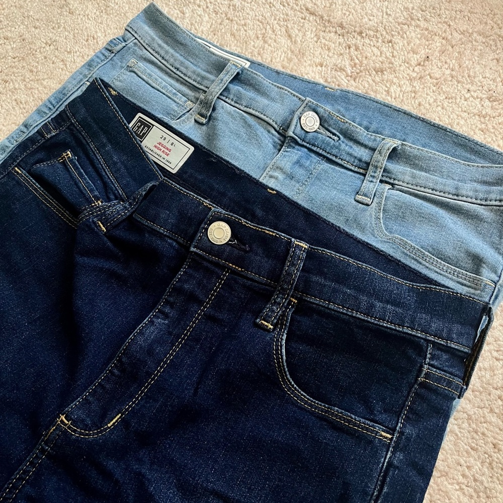 2 Pairs of GAP High Rise Jeggings NWOT. Size 8 Long. From a smoke free home.